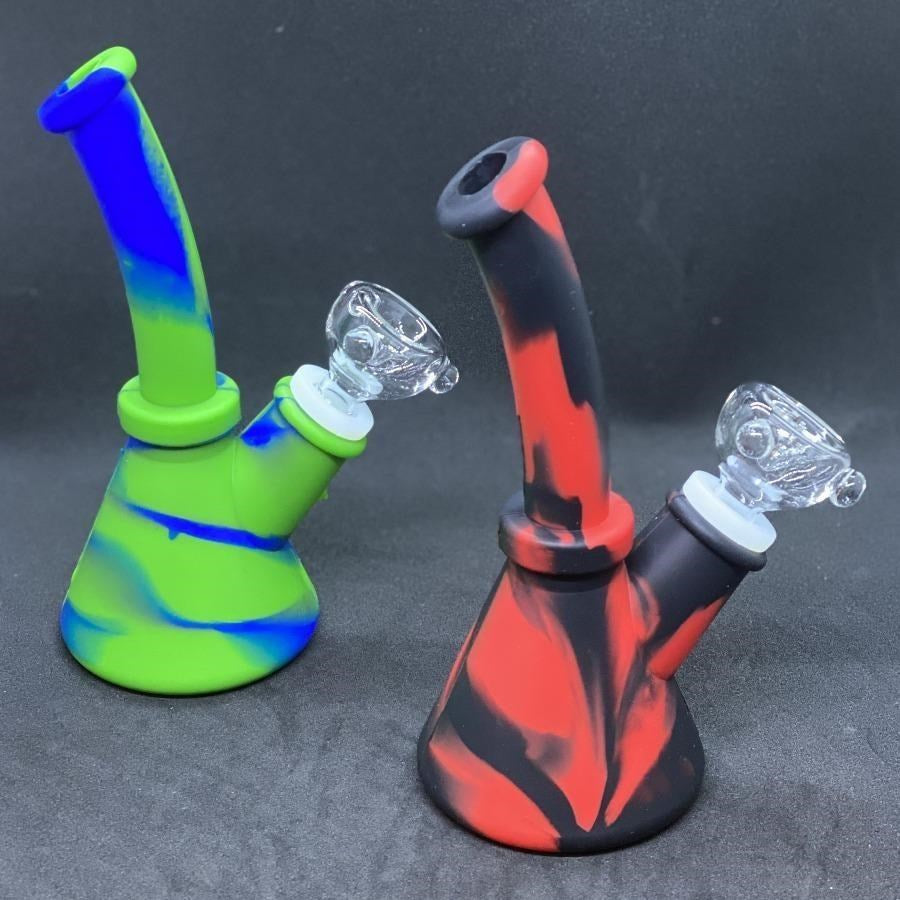 6" Silicone Beaker Style Water Pipe